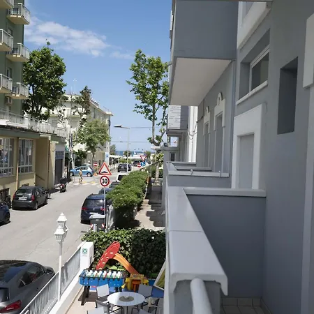 Hotel Odeon 2*