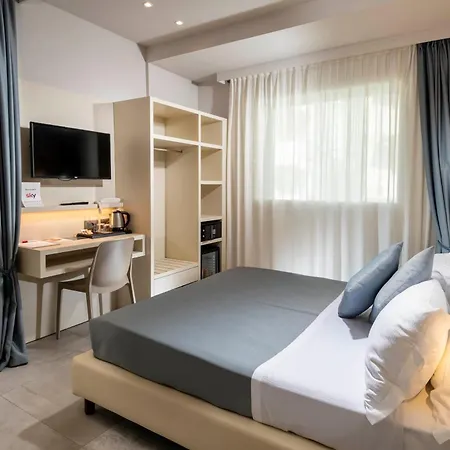 Primrose Hotel 3*