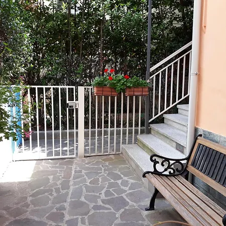 Casa Azzurra - 1min Dal Mare Rimini