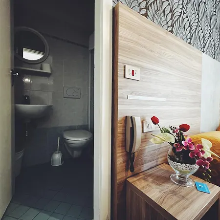 Hotel Ramona 2*