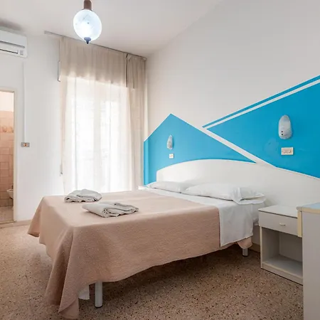 Hotel Serafini 2* ريميني