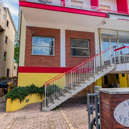 Hotel Serafini ريميني