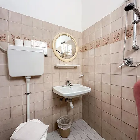 فندق Hotel Serafini