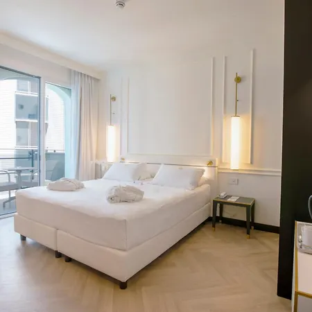 Hotel De Londres