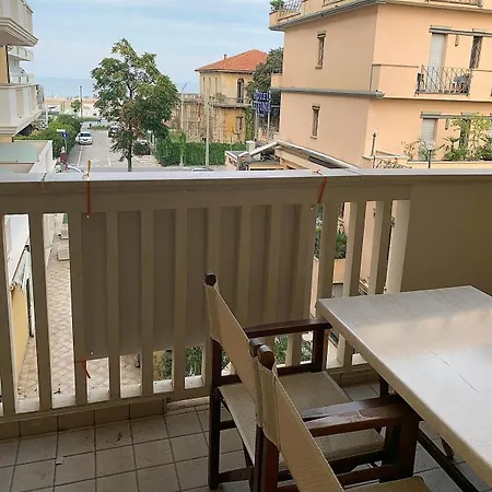 Paradiso Apartment