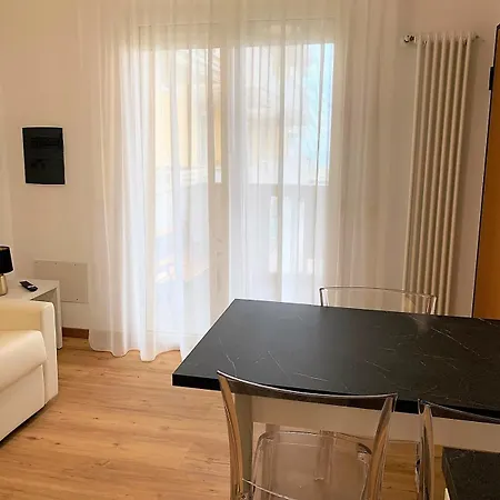 Apartment Paradiso *
