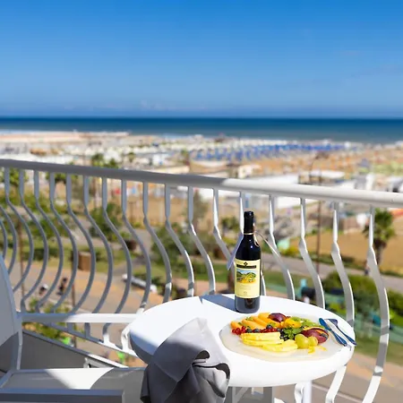Continental 4* Rimini