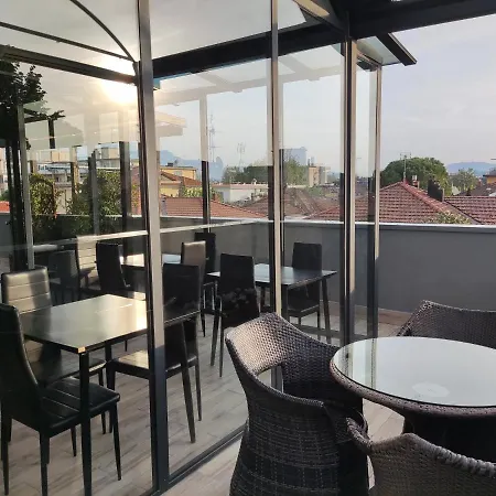 梅莫里酒店 酒店 3*