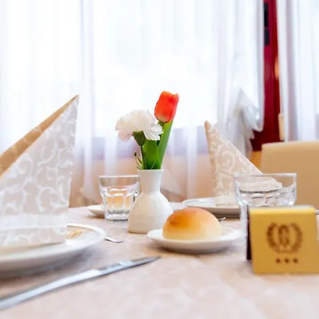 Nobel Hotel 3*