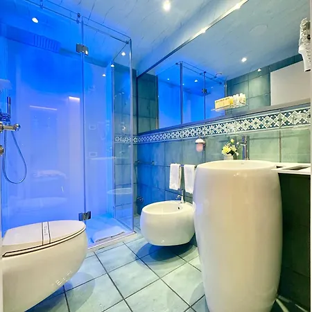 Club House 4*