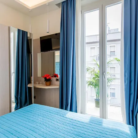 Italia Hotel 3*