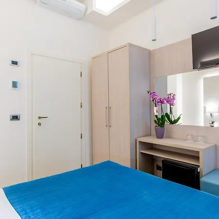 Italia Hotel 3*