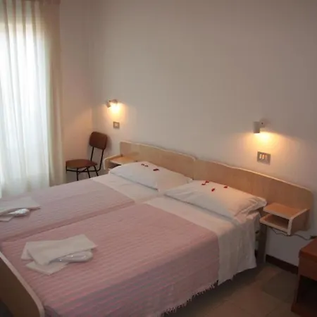 Hotell Orchidea 3*