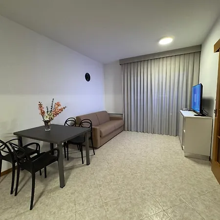 Le Spiagge Aparthotel 3*