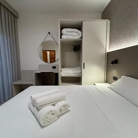 Le Spiagge Aparthotel 3*