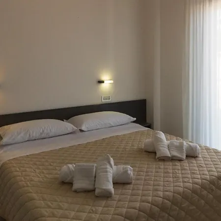 Grand Meeting Hotel 3*