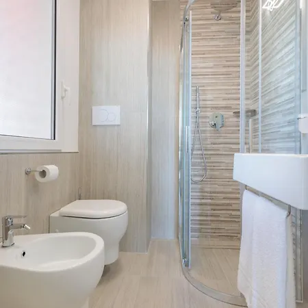 Hotell Miramare 3*