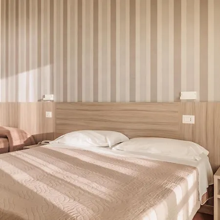 Hotell Miramare 3*
