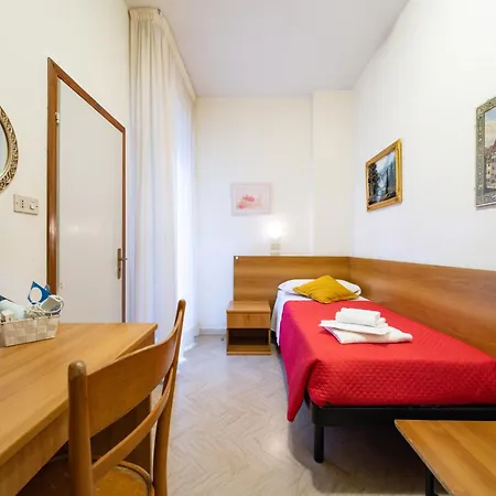 Cortina 3* Римини
