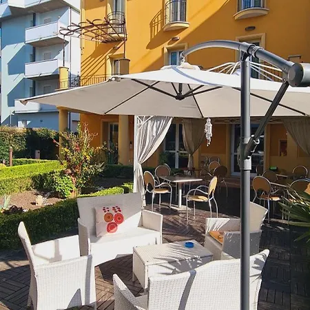 Alibi Hotel 3*