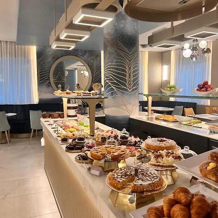 Paola Hotel