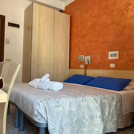 Loretta Hotell Rimini