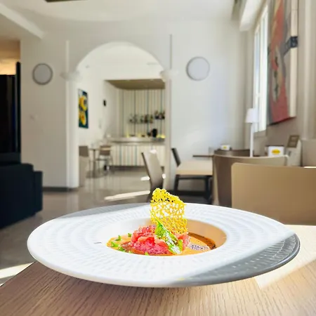Otel Butterfly Wellness &