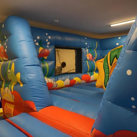 Regal Hotel 3*