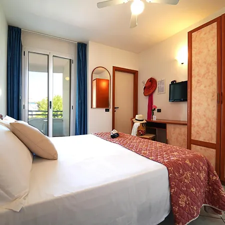 Dasamo Hotel 3*