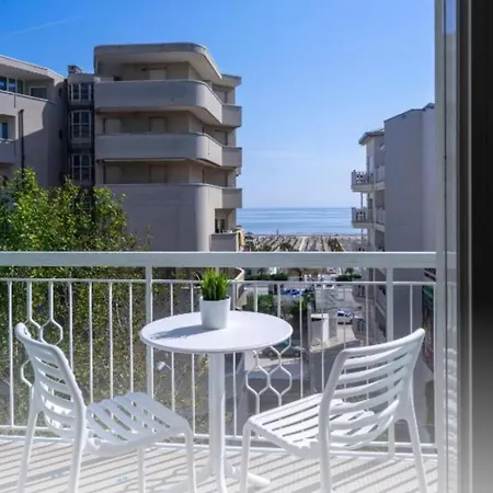 Hotell Constellation 3*
