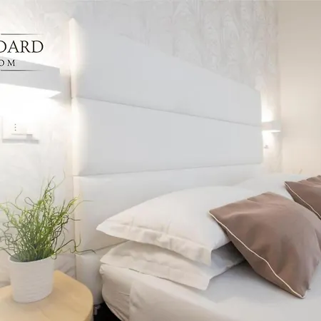 Hotell Constellation 3*
