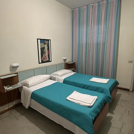Litton Nuova Gestione Konukevi *