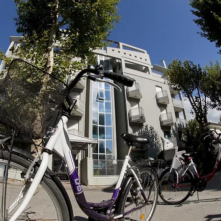 Azzurra Aparthotel