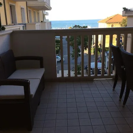 Paradiso Apartment