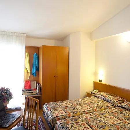 Daniela Hotel 3*