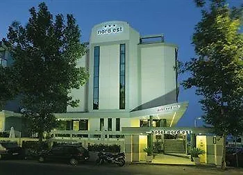 诺德伊斯特酒店 里米尼