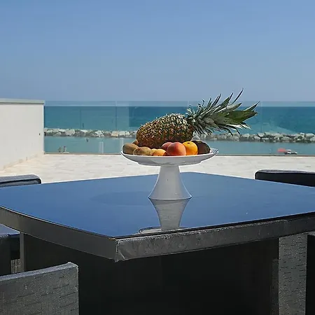 Otel & Cavalluccio Marino 3*