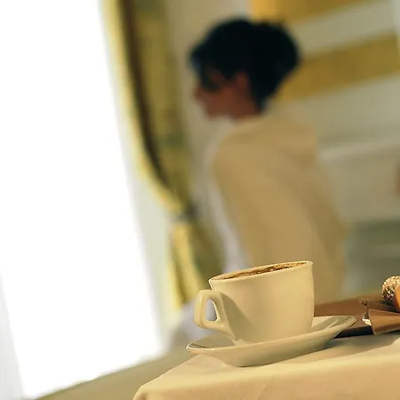 Diplomat Palace Hotel 4*