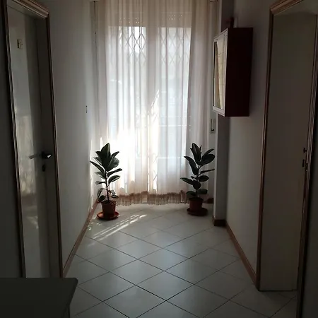 Hotel Laura *