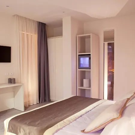 L'hotel Hotel