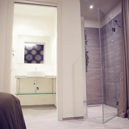 L'hotel Hotel 3*