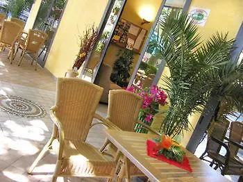 Hotel Busignani 3*