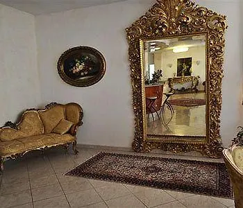 Hotel Gaston 4*