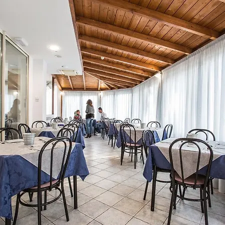 Nancy Hotell Rimini