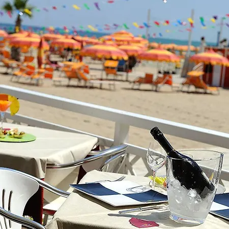 & Cavalluccio Marino Otel Rimini