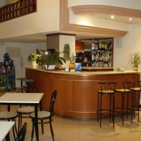 Hotell Europa 3*