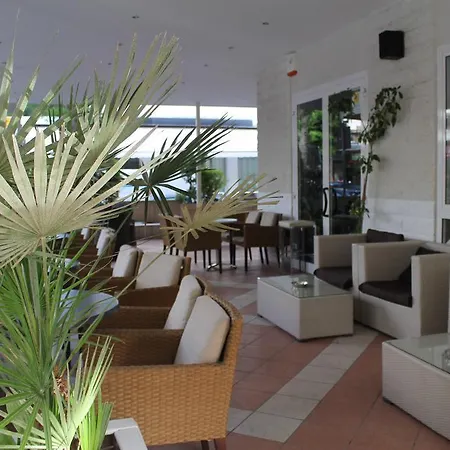 Sant'elena 3* Римини