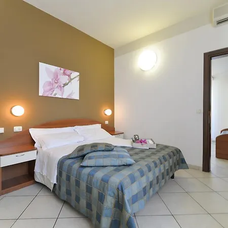 Riviera شقة فندقية ريميني