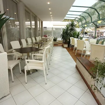Aurea Hotell 3*