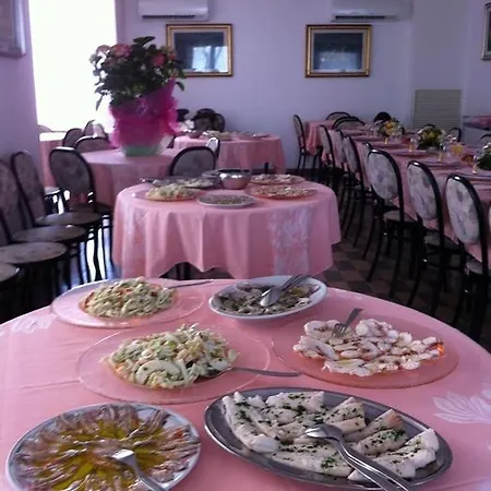Rosy 3* Rimini